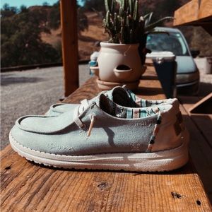 Womens Wendy Hey Dudes shoes